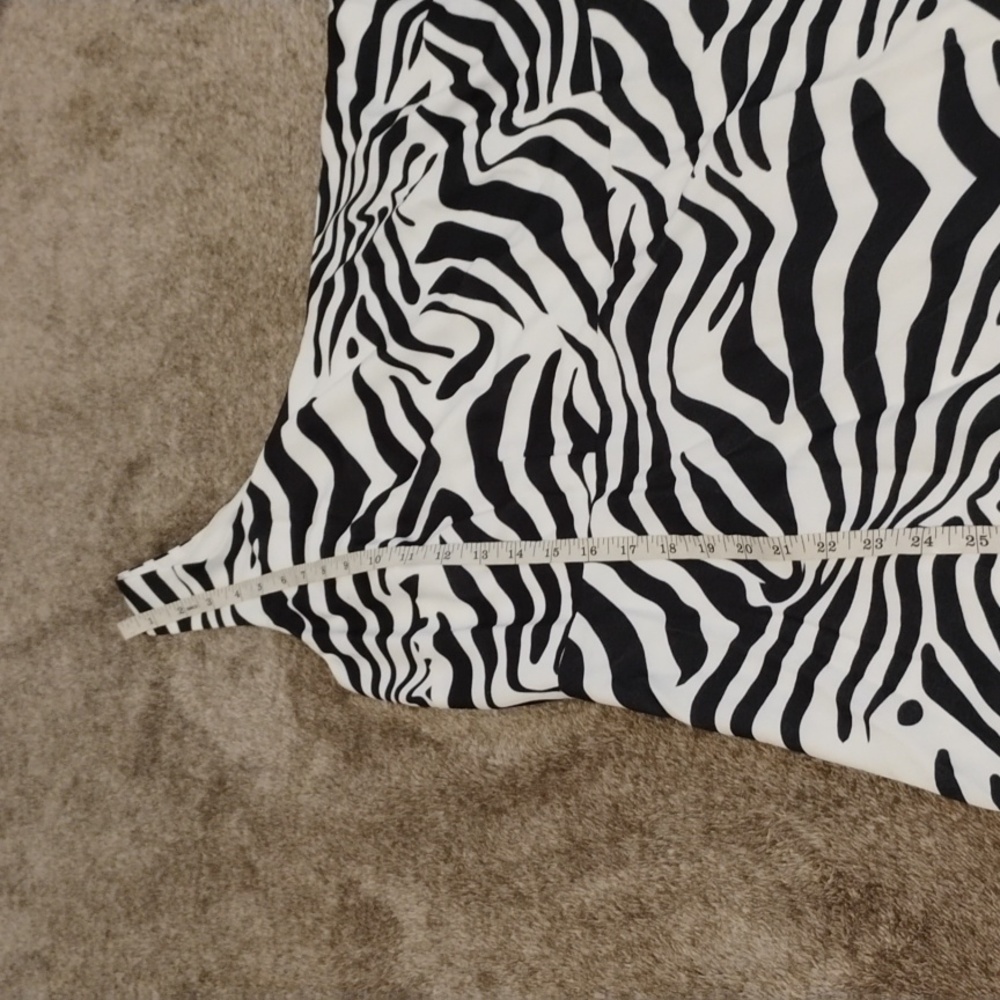 Eloquii NWT Zebra One Shoulder Maxi Dress With Slit - Picture 4 of 10